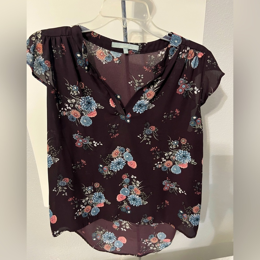 Sweat Rain Women’s Blouse. Large. Plum purple color